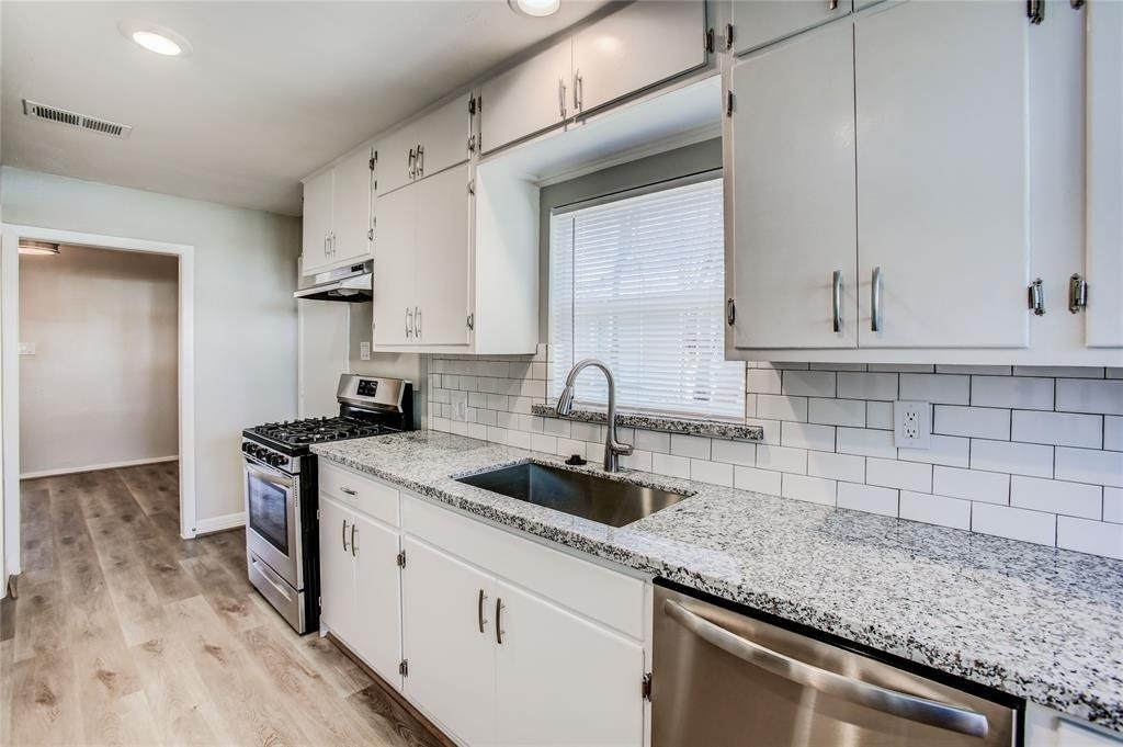 4137 Woodfin Street - Photo 8