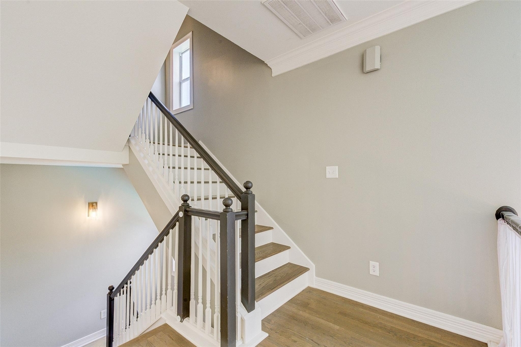 1413 Michigan Street - Photo 11