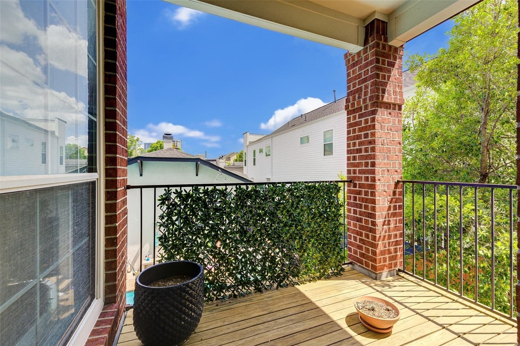 1413 Michigan Street - Photo 22