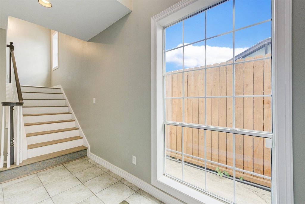 1413 Michigan Street - Photo 3