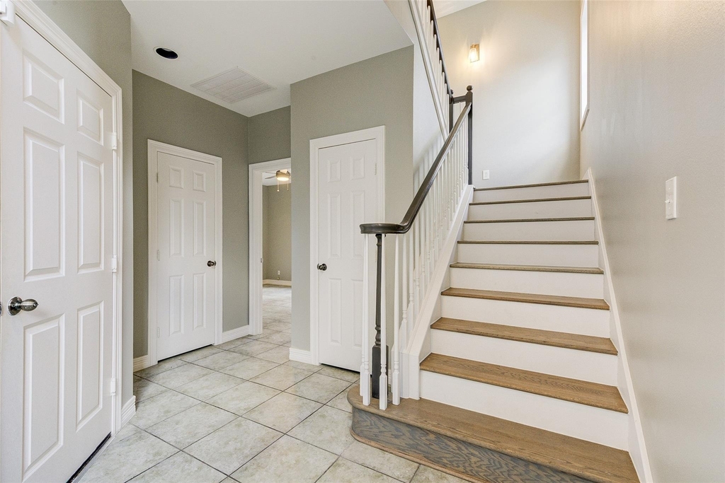 1413 Michigan Street - Photo 4