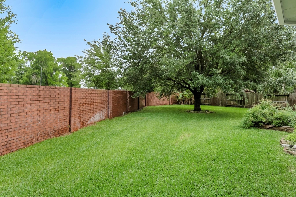 1635 Fairview Drive - Photo 22