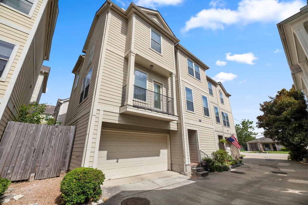 1616 W 25th Street - Photo 1