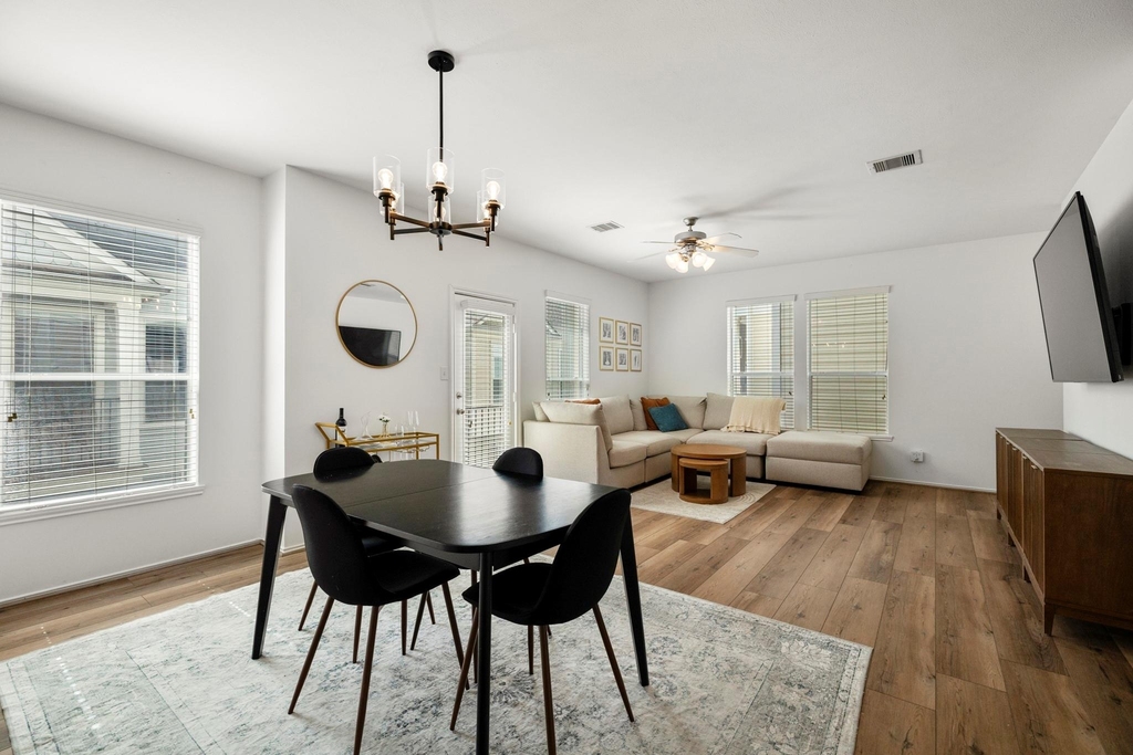 1616 W 25th Street - Photo 12