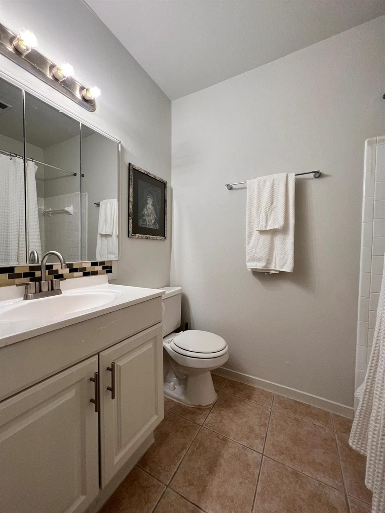 306 Hawthorne Street - Photo 7