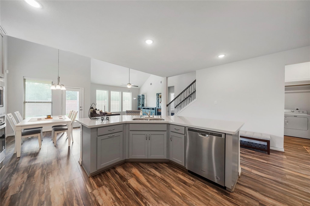 19903 Tomkin Court - Photo 10