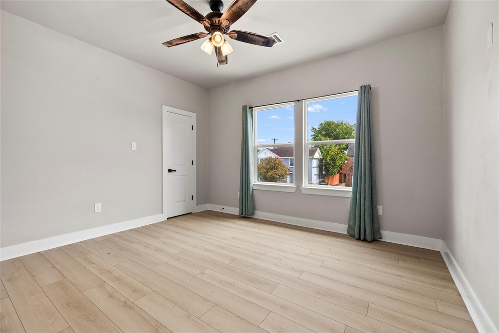 2406 Truxillo Street - Photo 10