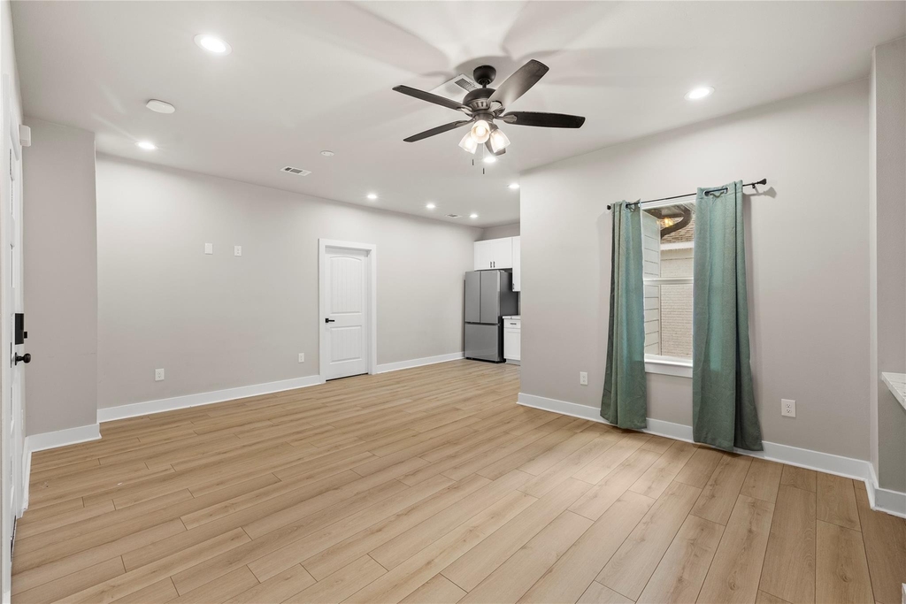 2406 Truxillo Street - Photo 8