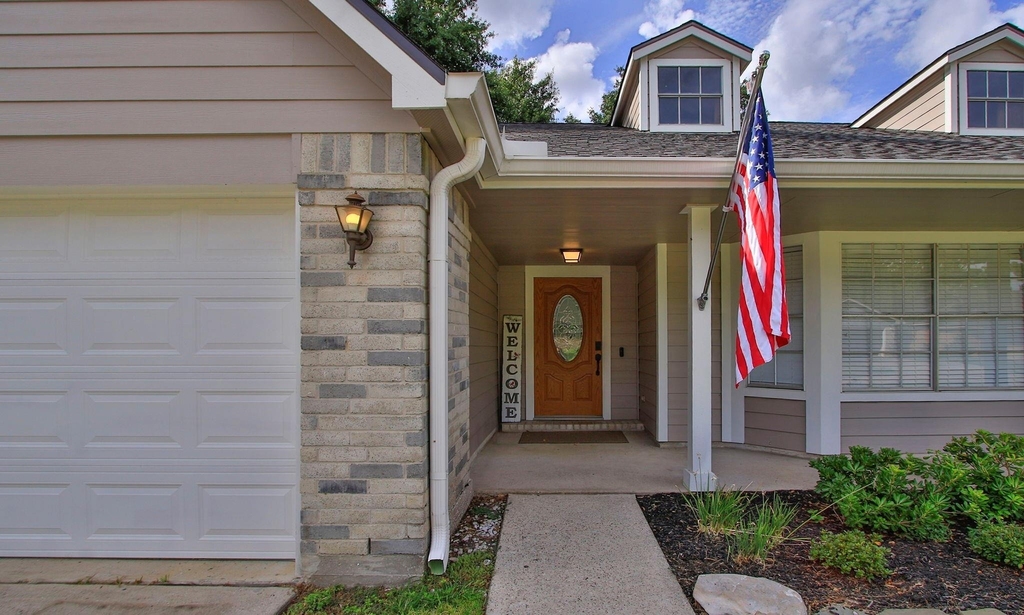 9130 Kirkleigh Street - Photo 0
