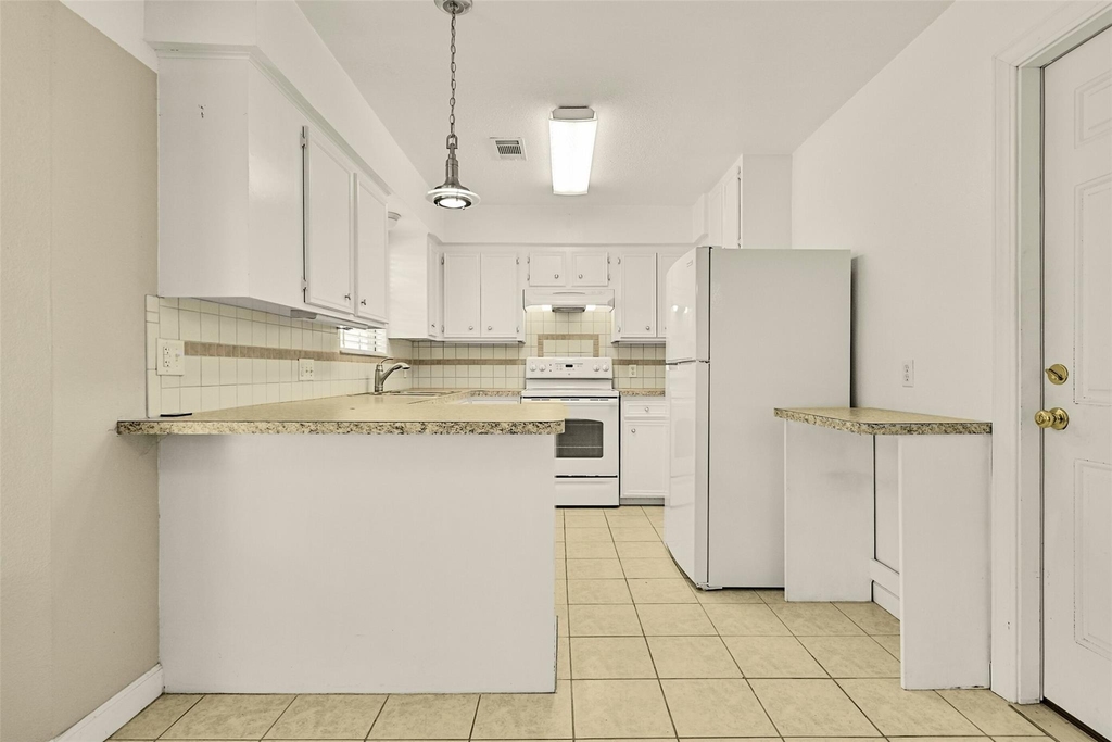 2003 Kingsway Drive - Photo 11