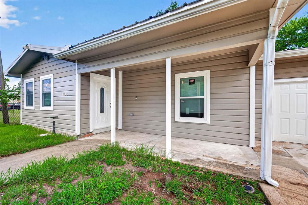 4715 Chapman Street - Photo 4