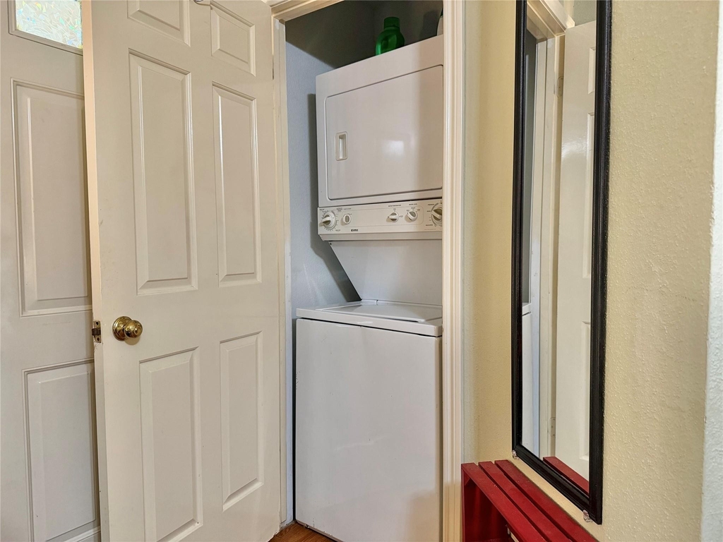 1311 Antoine Drive - Photo 11
