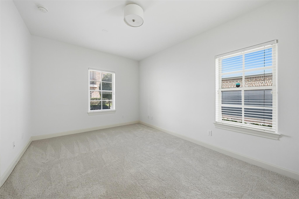 2027 Fannin Station - Photo 26