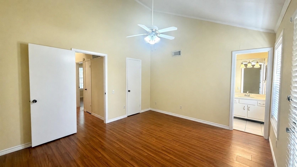 11710 Southlake Drive - Photo 30