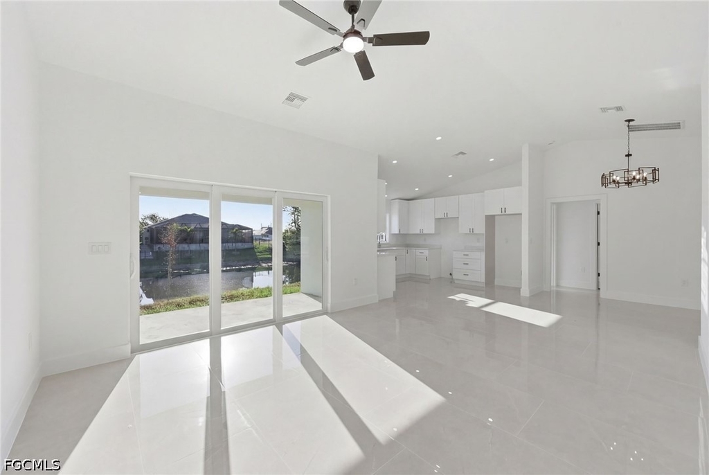 2105 Ne 1st Avenue - Photo 0