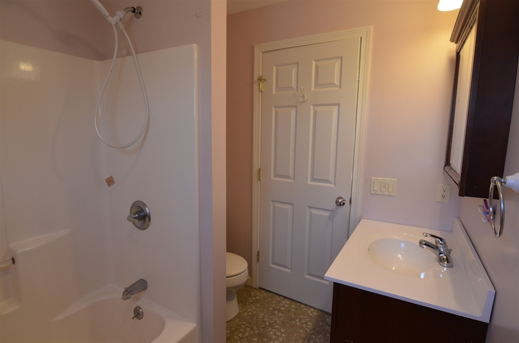 83 Bowles - Photo 10