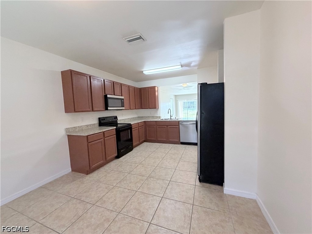 1621 Sw 10th Avenue - Photo 3