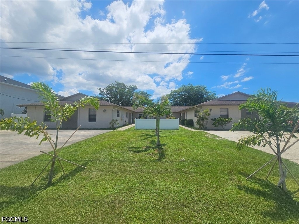 120 Sw Trafalgar Parkway - Photo 0