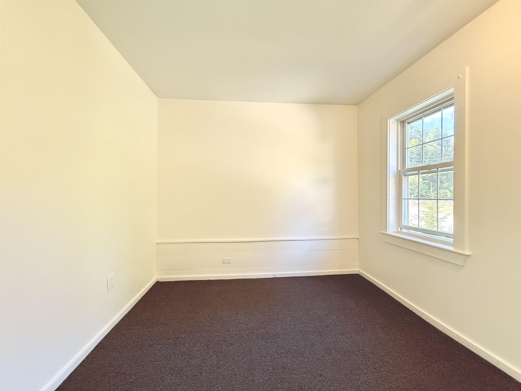 503 Tamworth - Photo 16