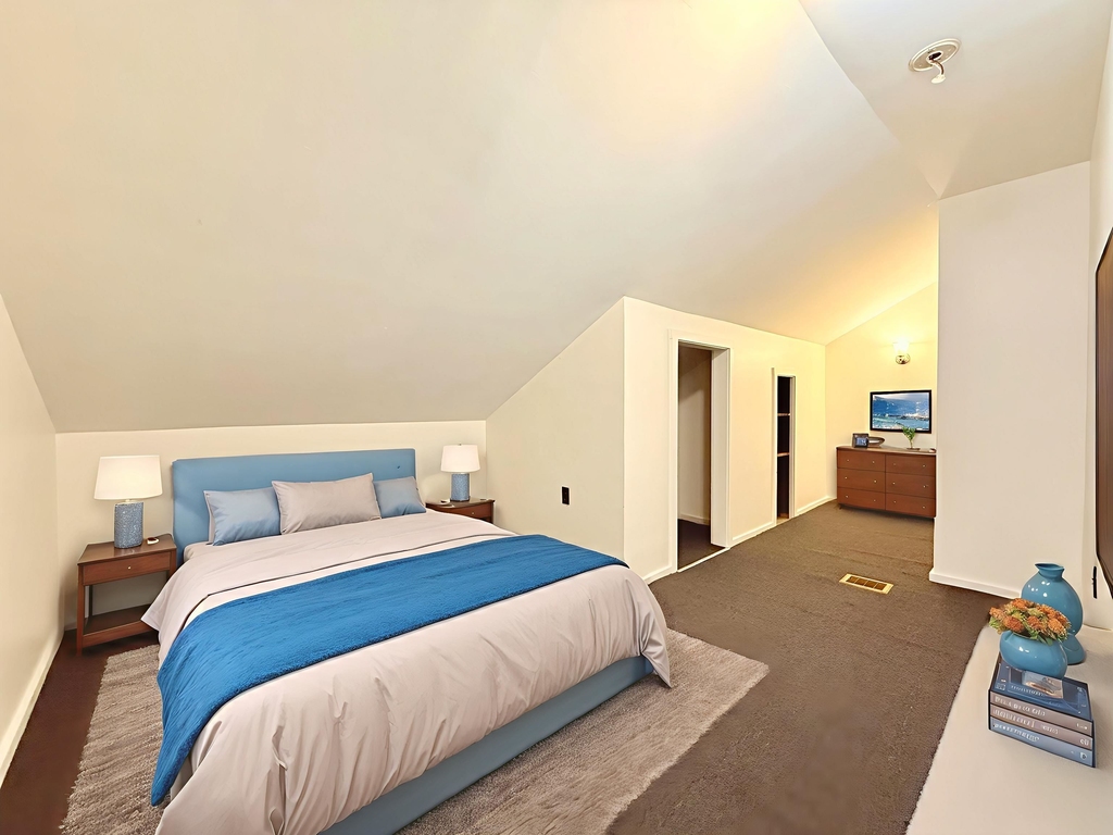 503 Tamworth - Photo 1