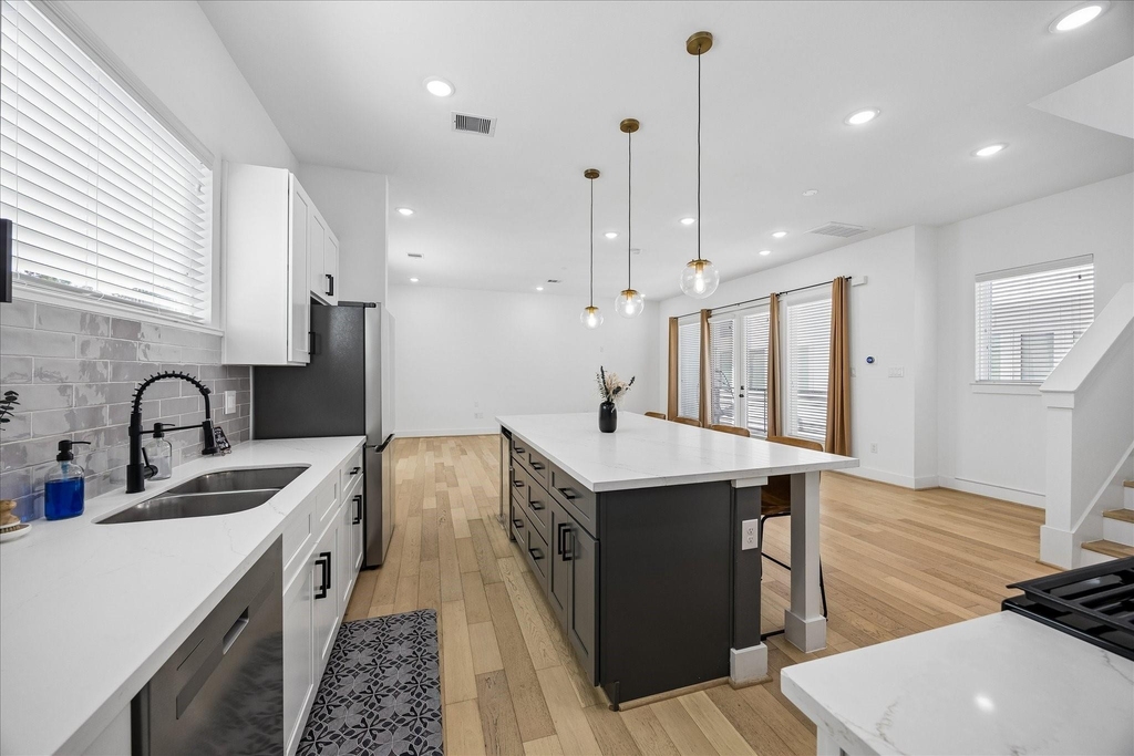 208 N York Street - Photo 15