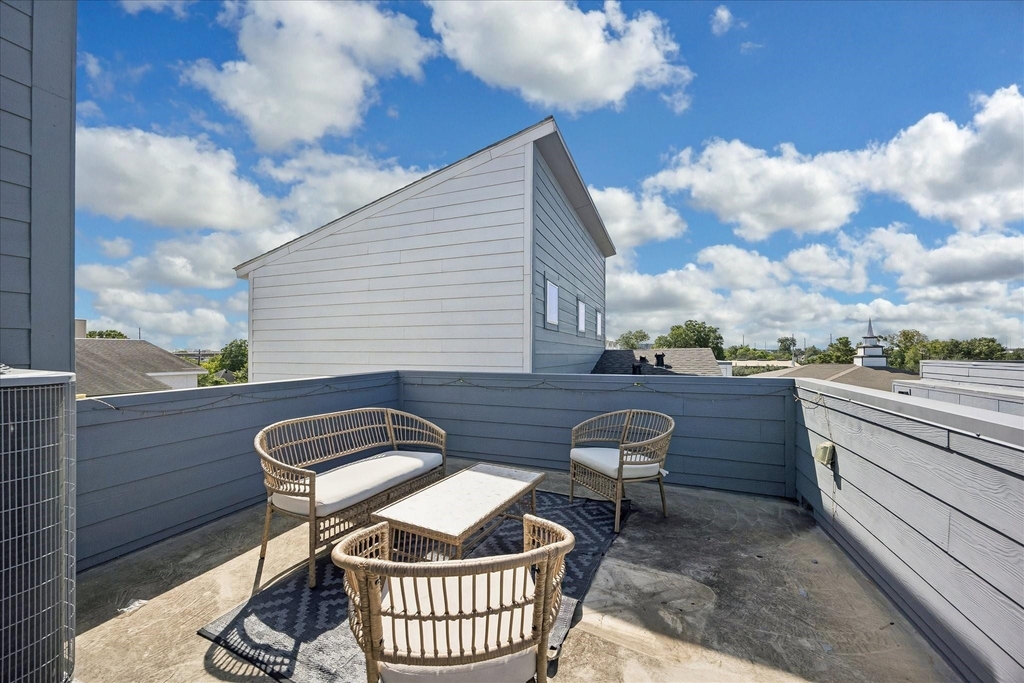 208 N York Street - Photo 28