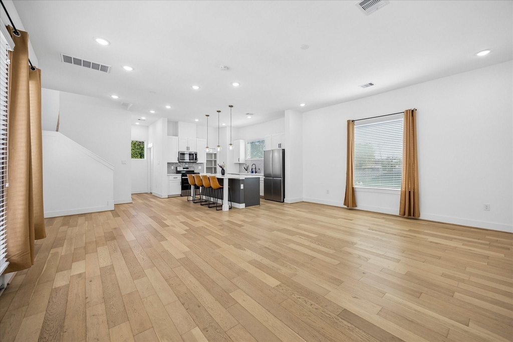 208 N York Street - Photo 11