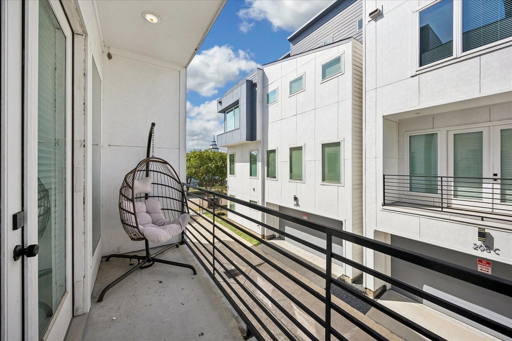 208 N York Street - Photo 27