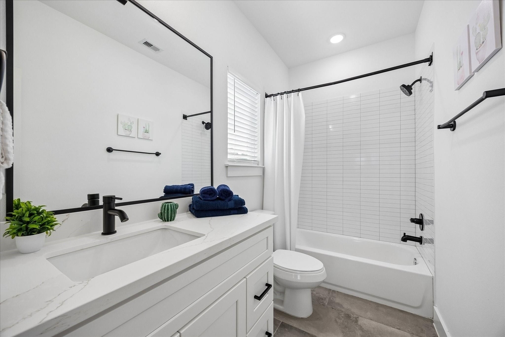 208 N York Street - Photo 24