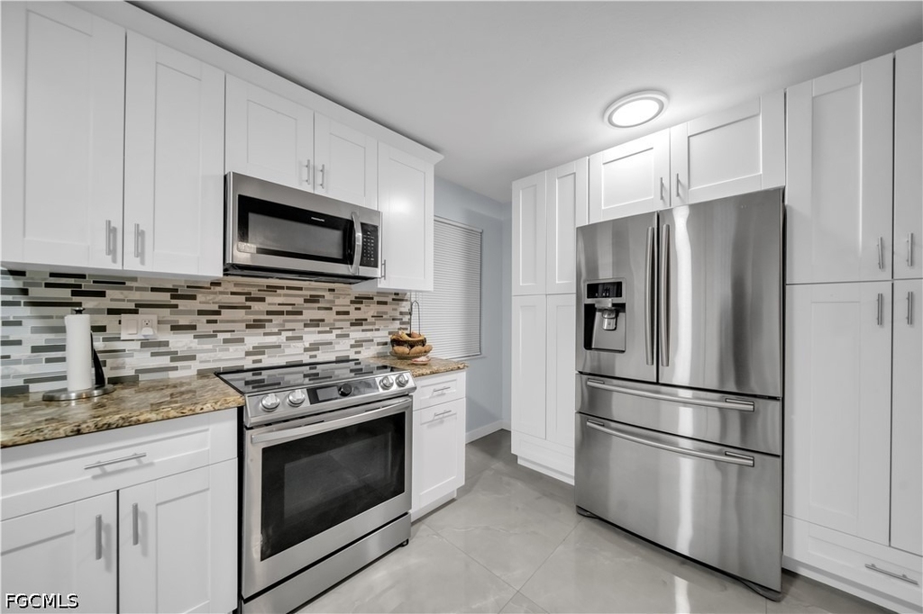77 Glenmont Drive W - Photo 2