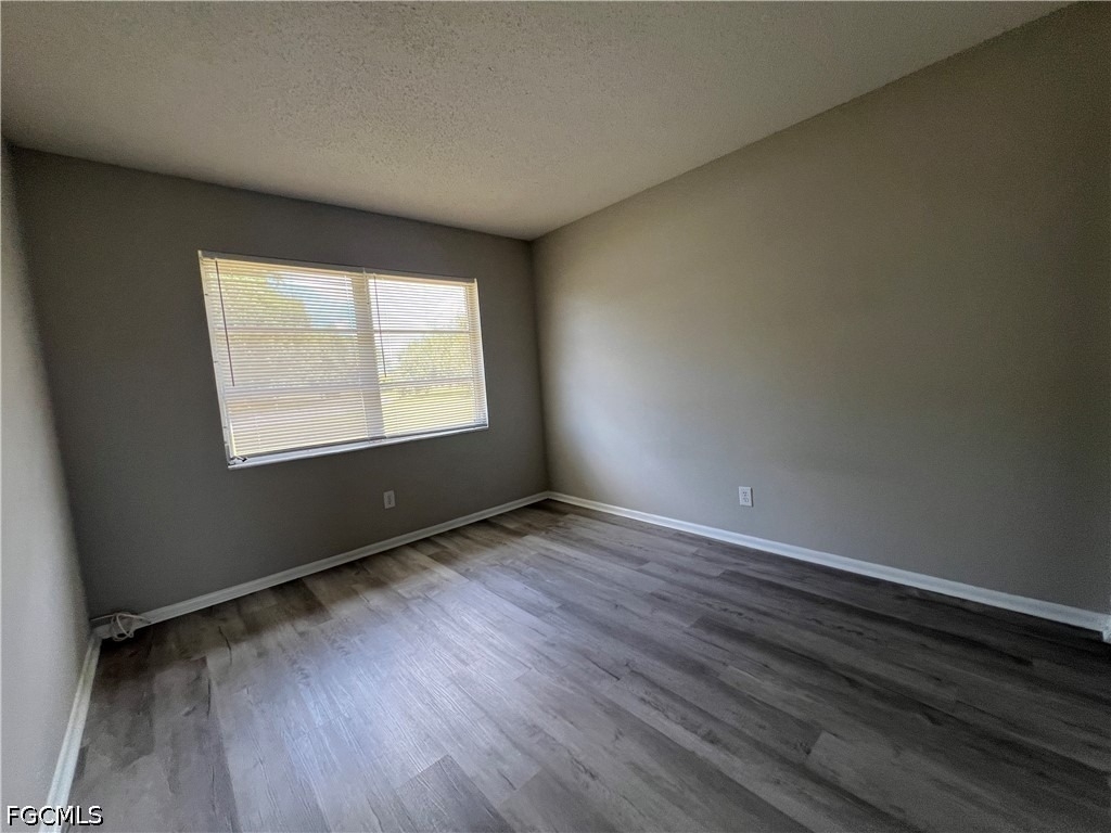 1920 W Lakeview Boulevard - Photo 29