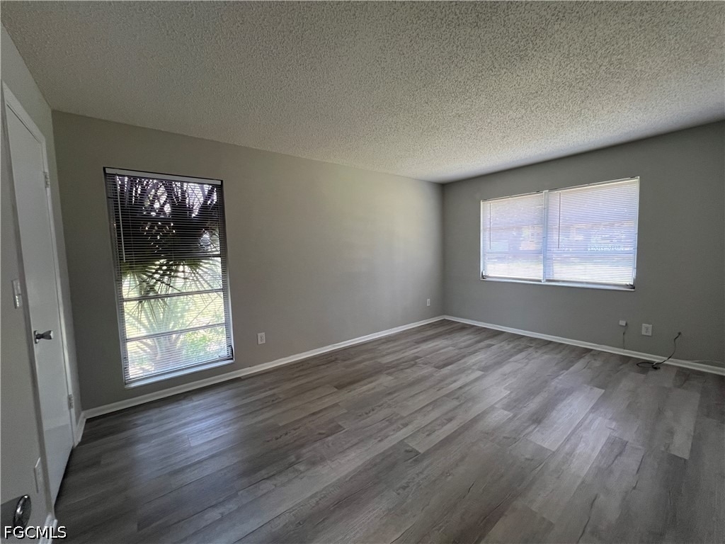 1920 W Lakeview Boulevard - Photo 23