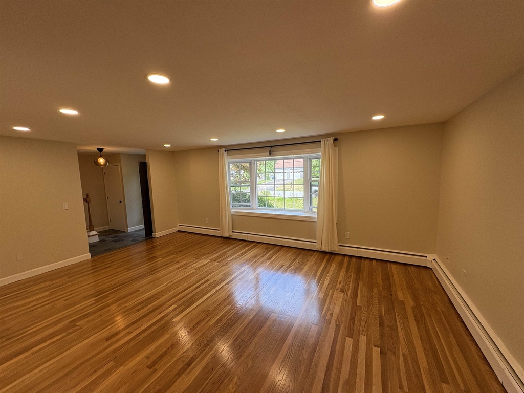 29 Dunbarton - Photo 11