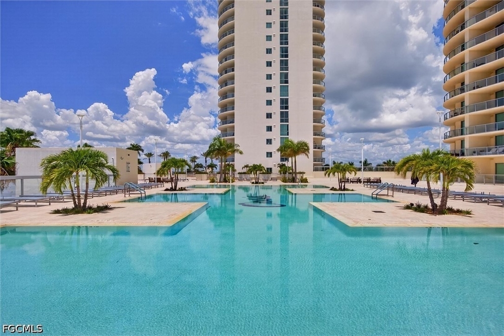 3000 Oasis Grand Boulevard - Photo 37