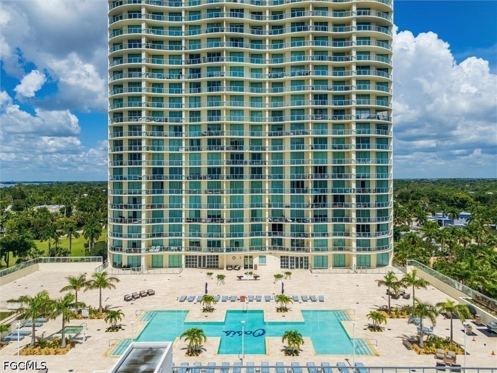 3000 Oasis Grand Boulevard - Photo 0