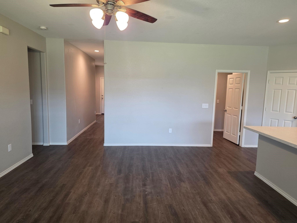20714 Southern Woods Drive - Photo 9