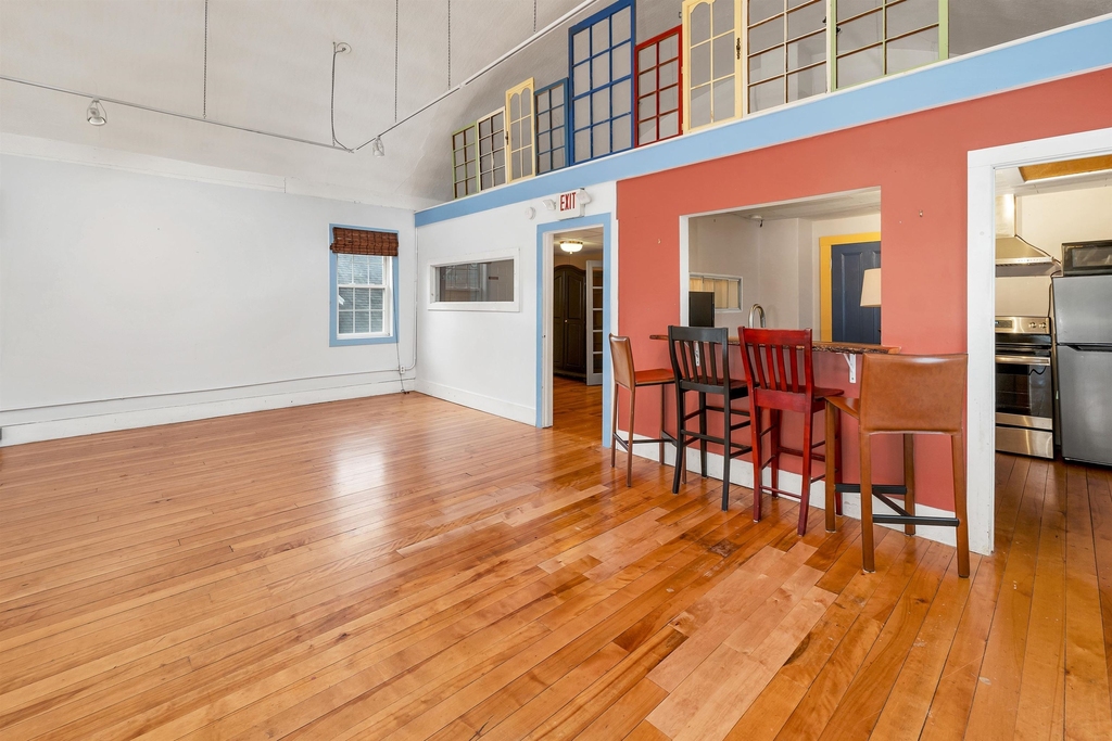 141 Main - Photo 4