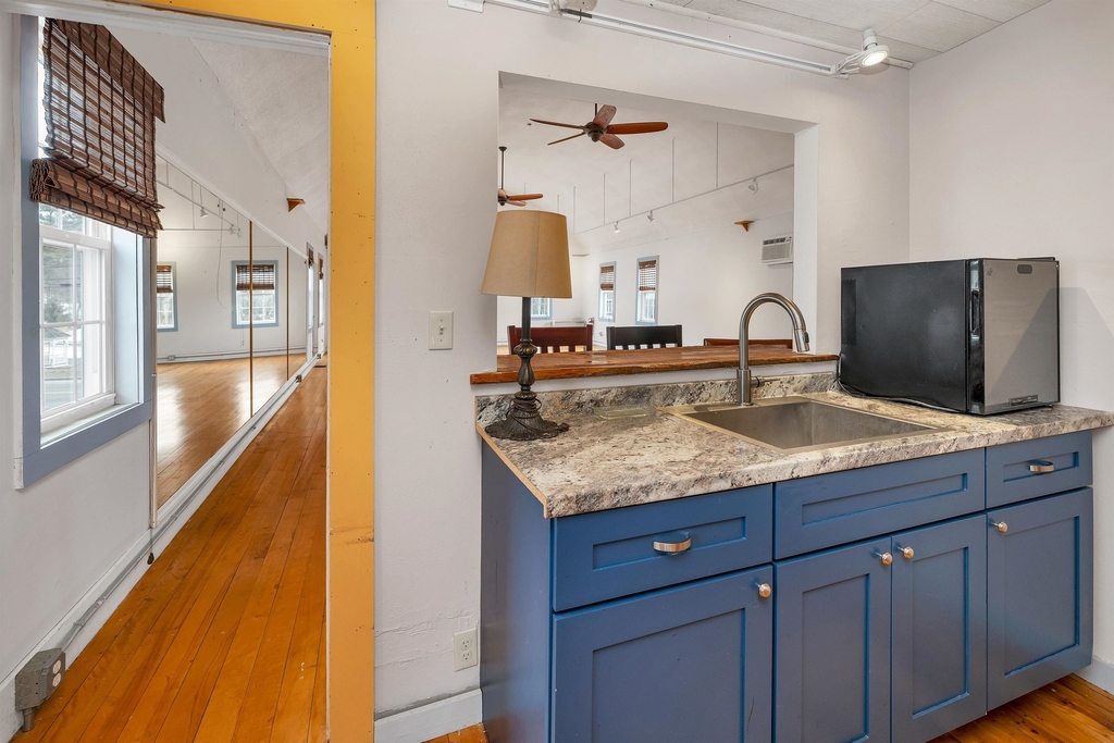 141 Main - Photo 5