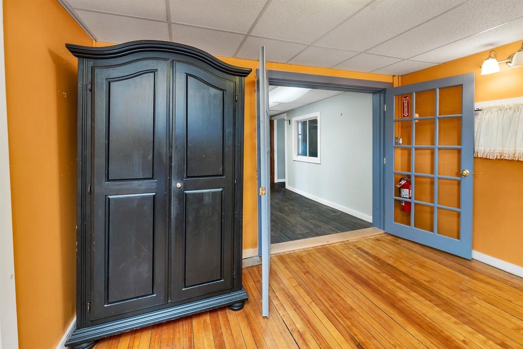 141 Main - Photo 11