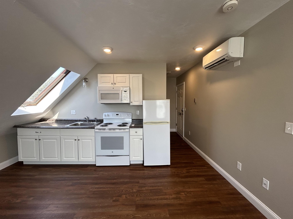 76 Main - Photo 1