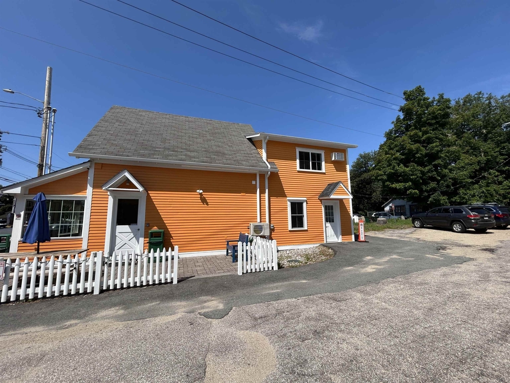 76 Main - Photo 8