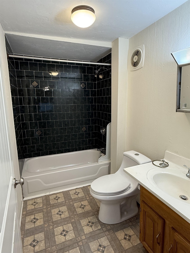 48 South - Photo 7