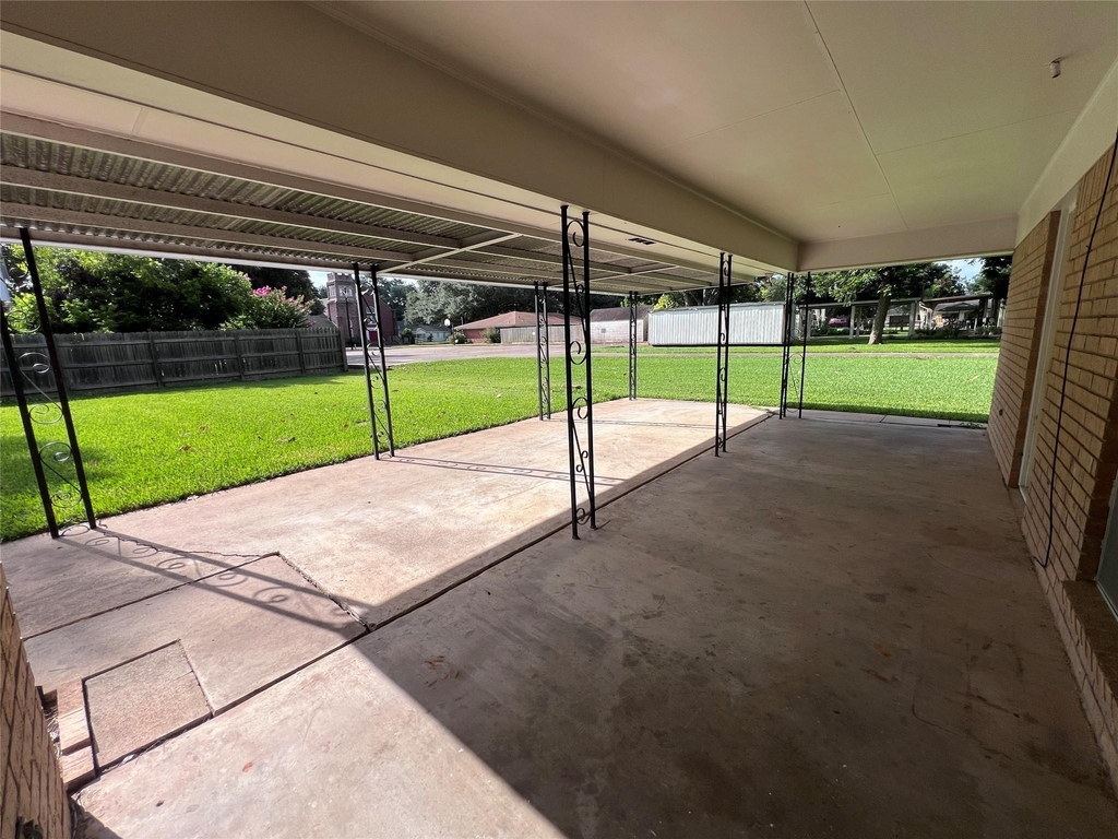 626 N Resident Street - Photo 17
