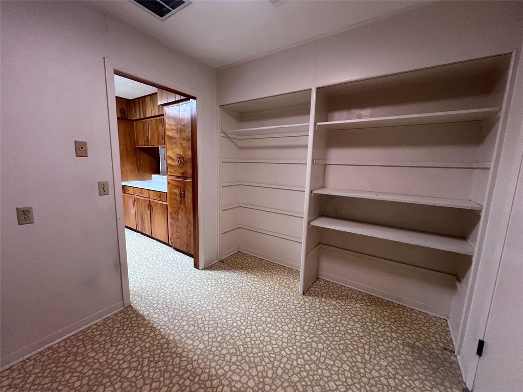 626 N Resident Street - Photo 14