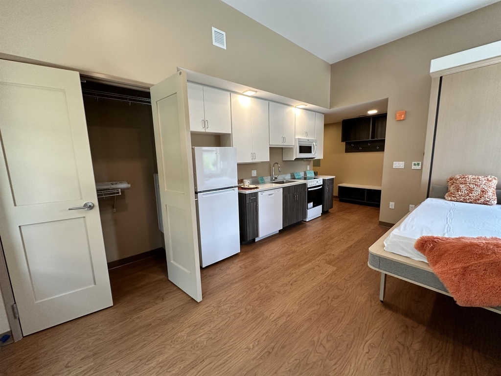 83 Hanover - Photo 16