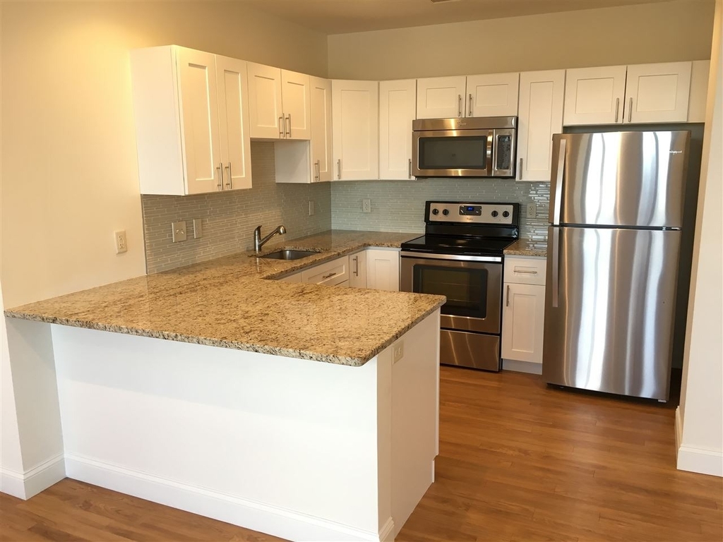 875 Elm - Photo 13