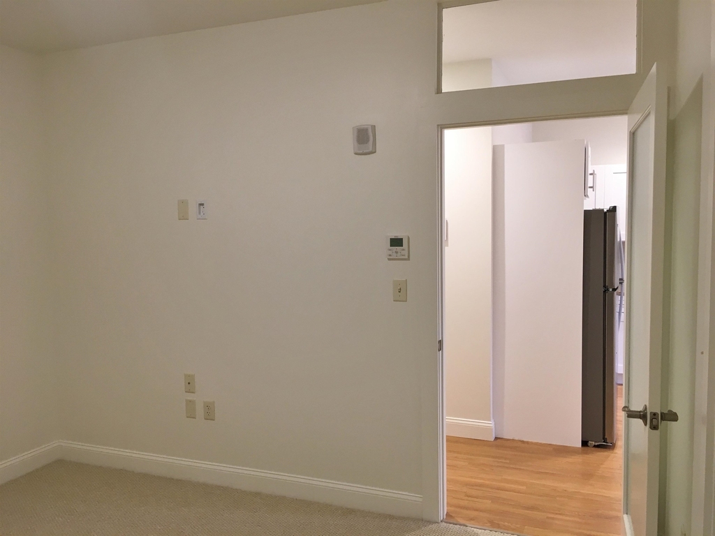875 Elm - Photo 21