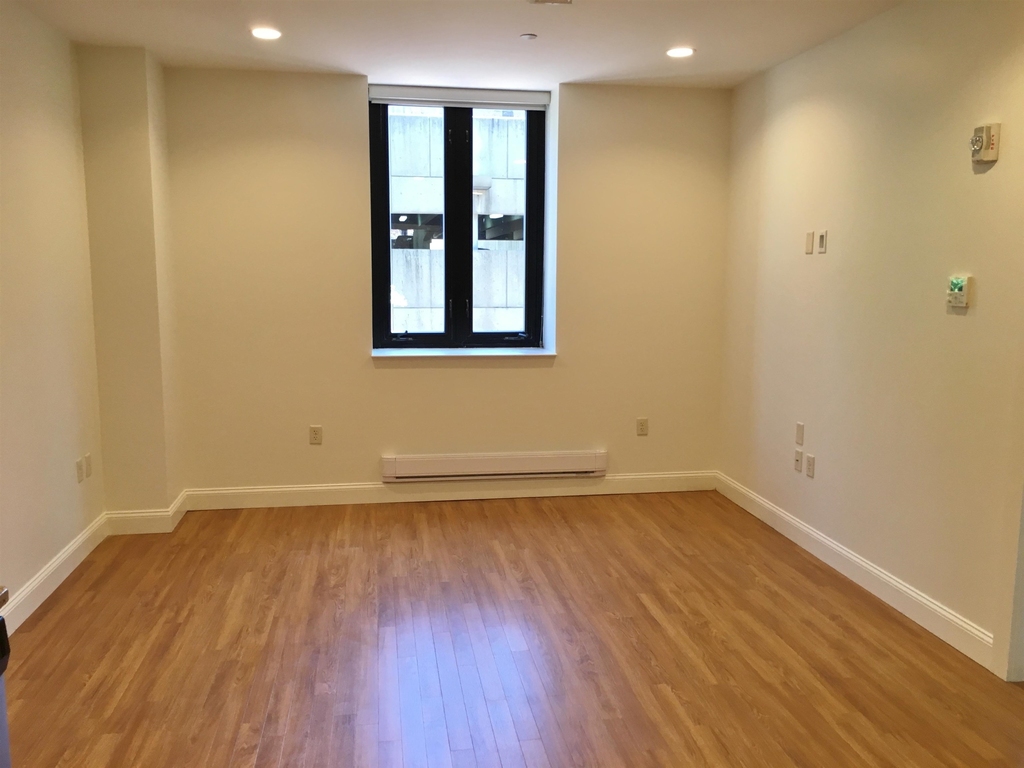 875 Elm - Photo 7