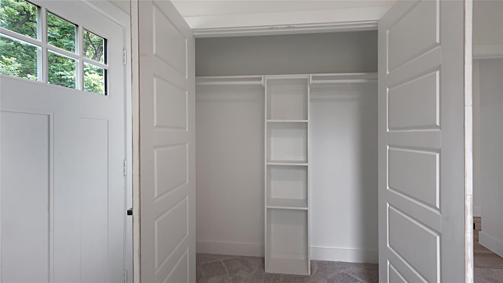 1313 Knight St - Photo 12