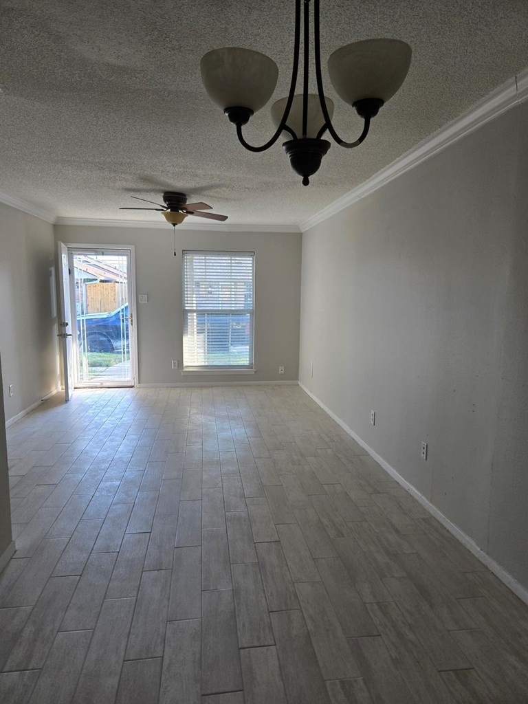 81 Tri Oaks Lane - Photo 1